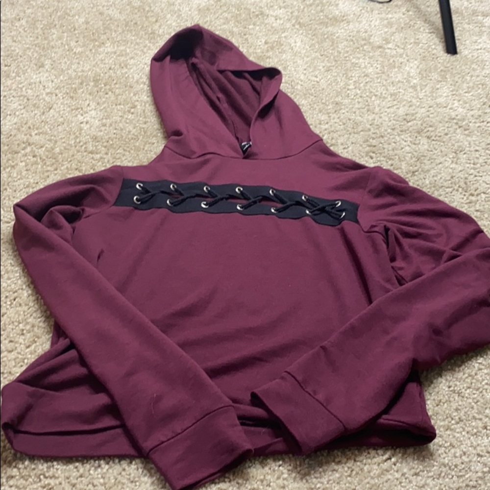 Red crop top long sleeve